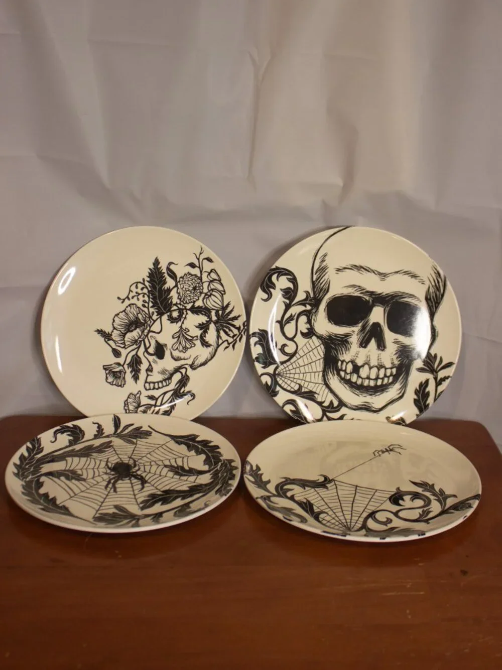Hyde & Eek Skull & Spider Melamine Plates – Set of 4 – Retired Target Halloween